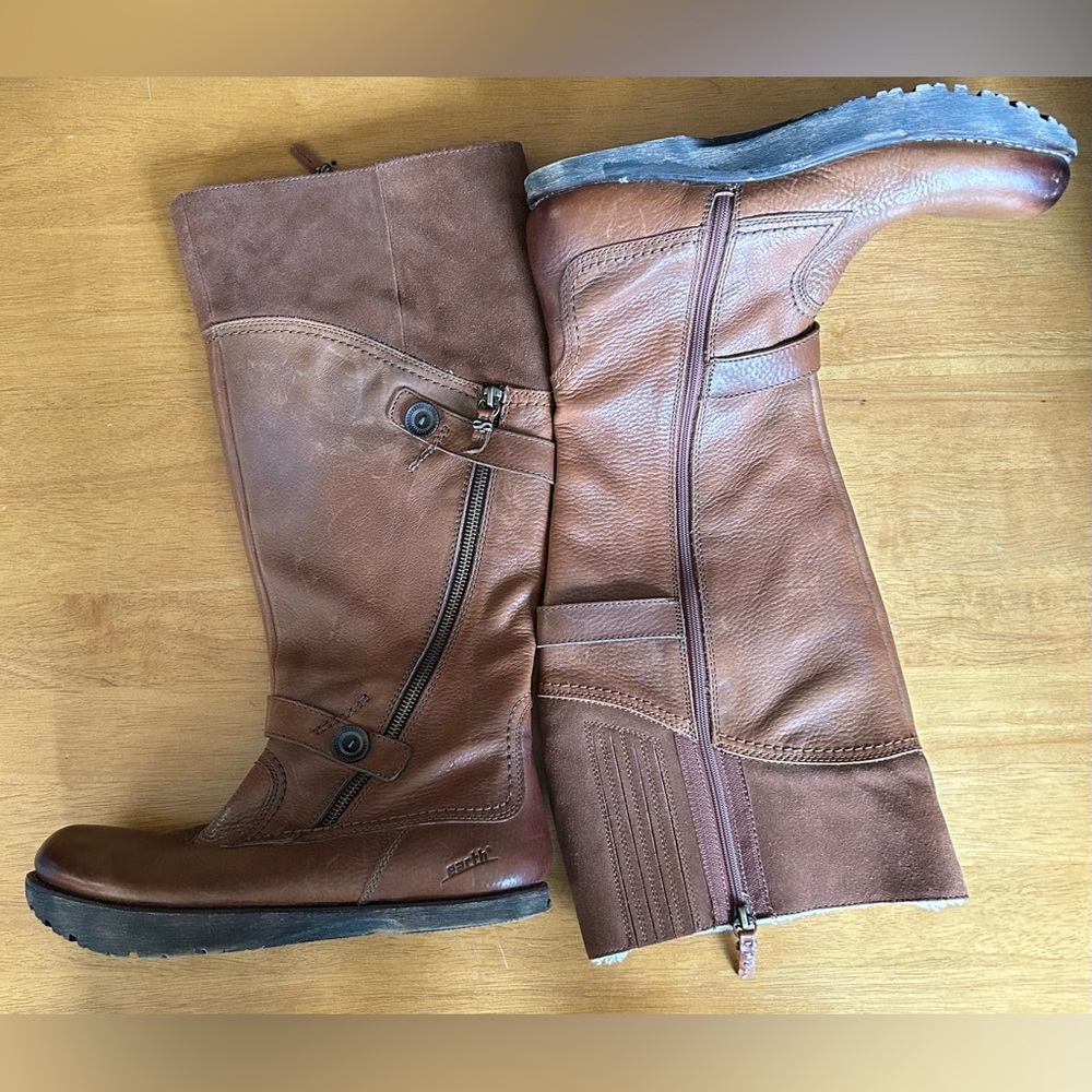 Earth Boots